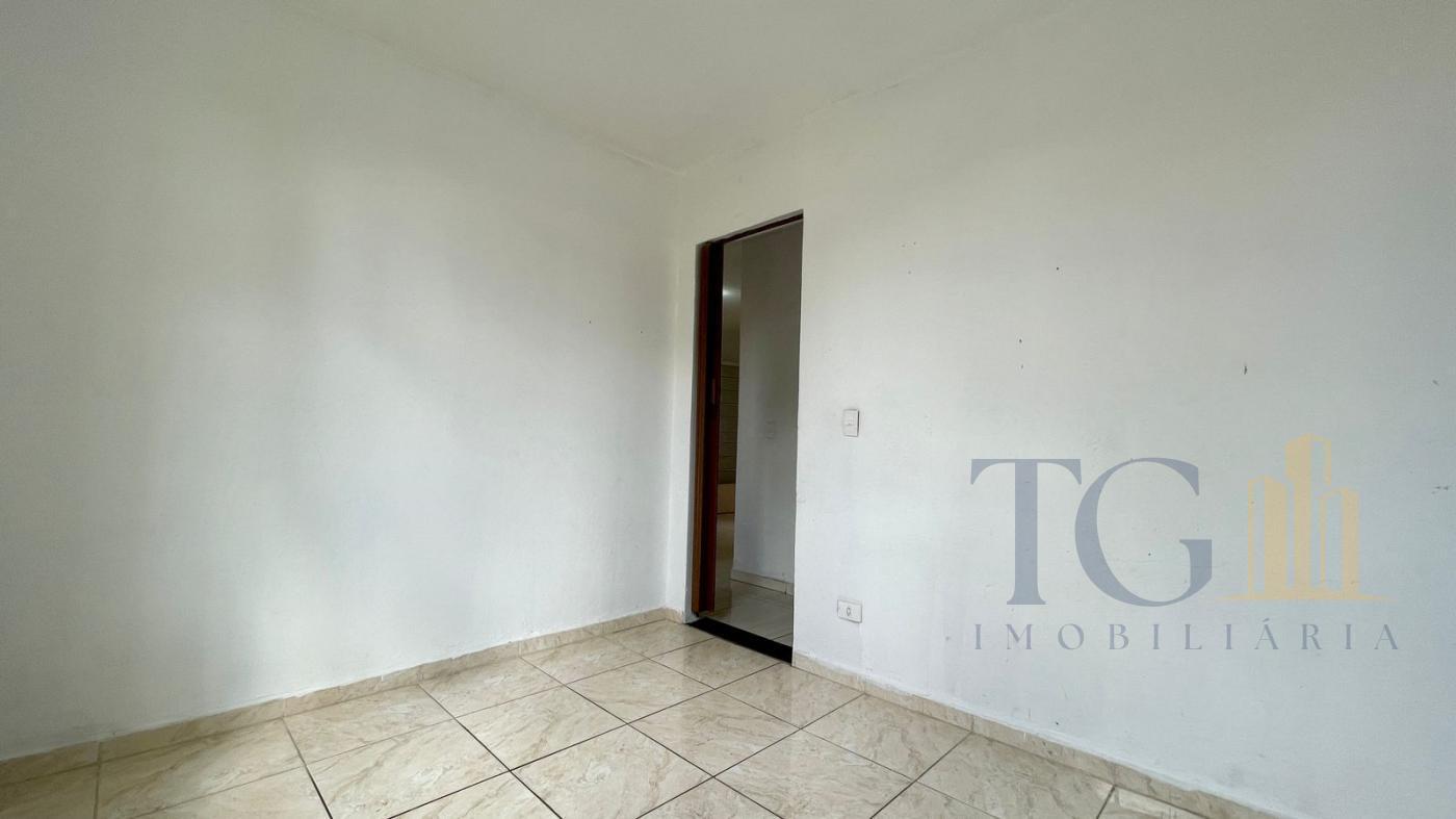 Apartamento à venda com 2 quartos, 40m² - Foto 11