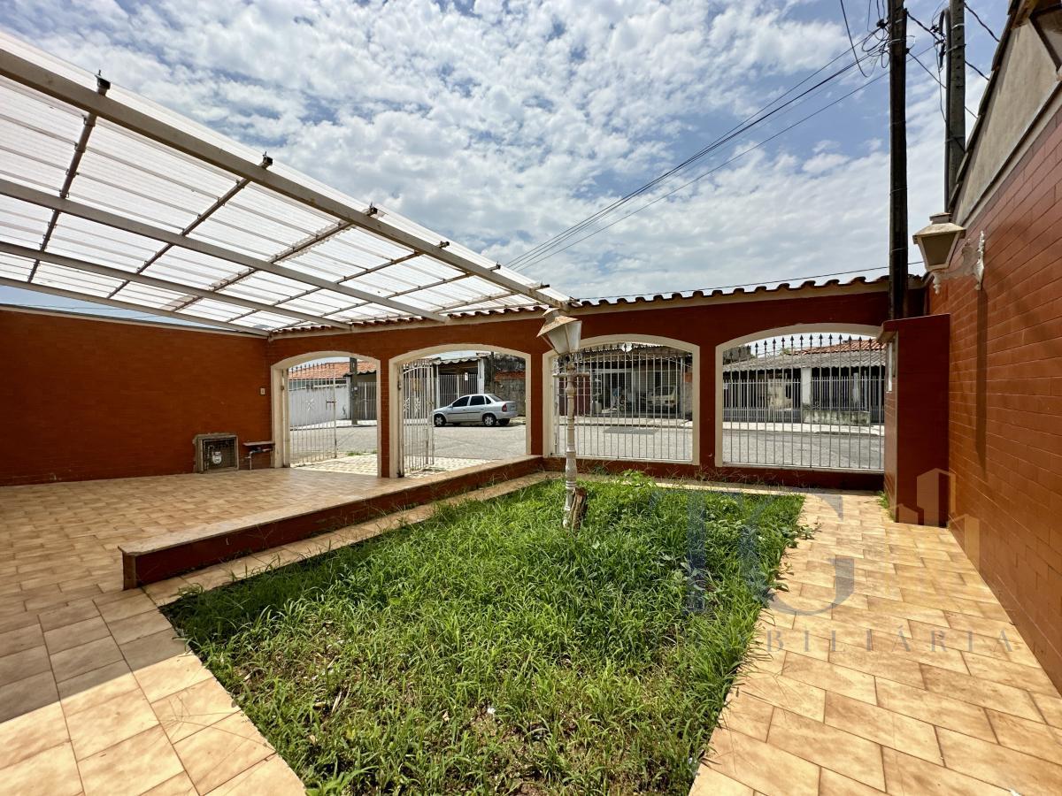 Casa à venda com 3 quartos, 130m² - Foto 2