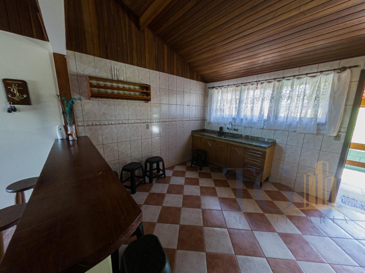 Chácara à venda com 8 quartos, 600m² - Foto 4