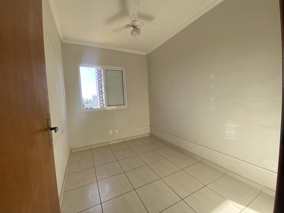 Apartamento à venda com 3 quartos, 75m² - Foto 9