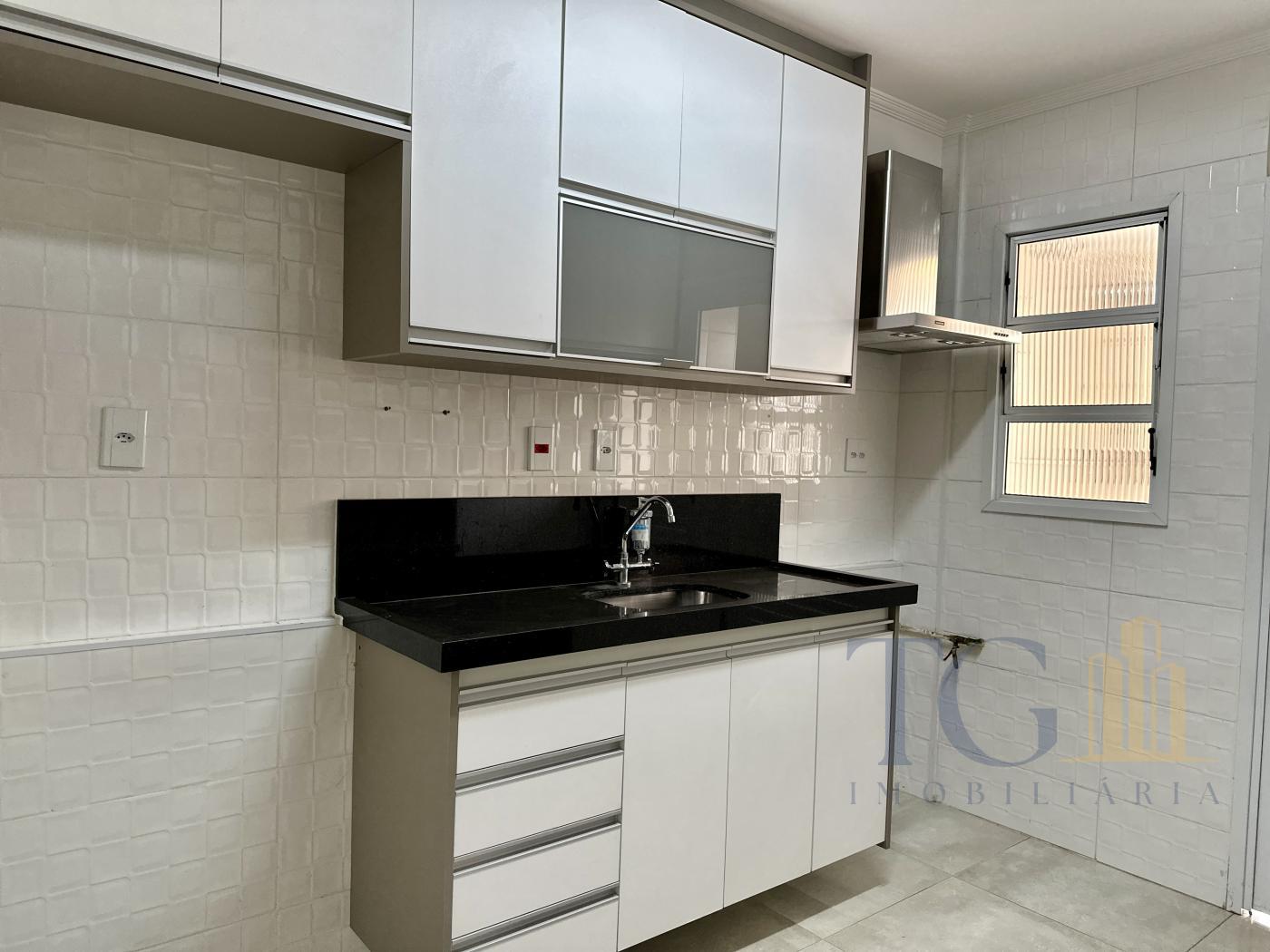 Apartamento à venda com 3 quartos, 106m² - Foto 3