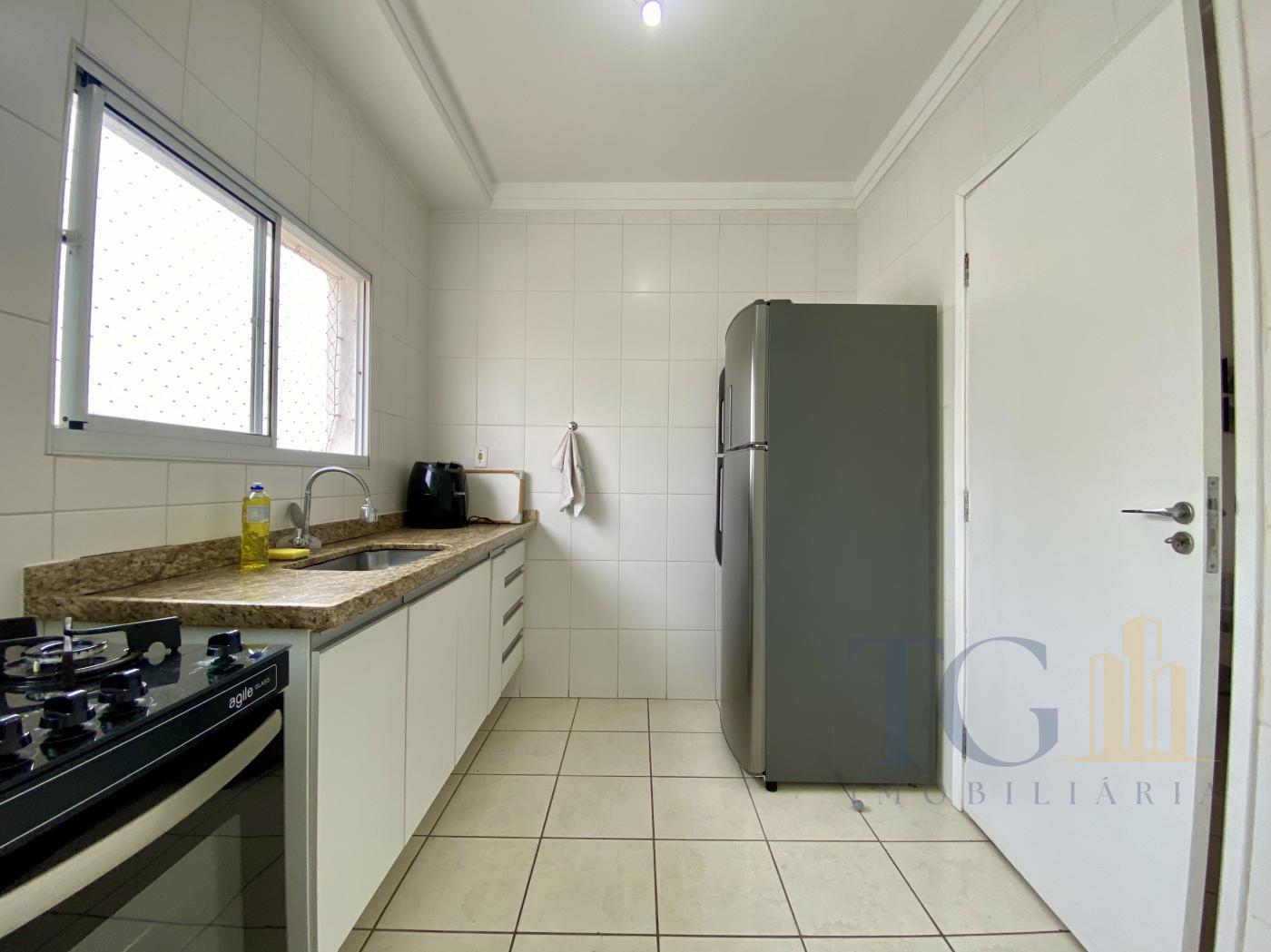 Apartamento à venda com 2 quartos, 56m² - Foto 11