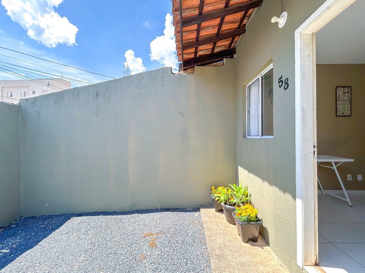 Casa à venda com 2 quartos, 140m² - Foto 4