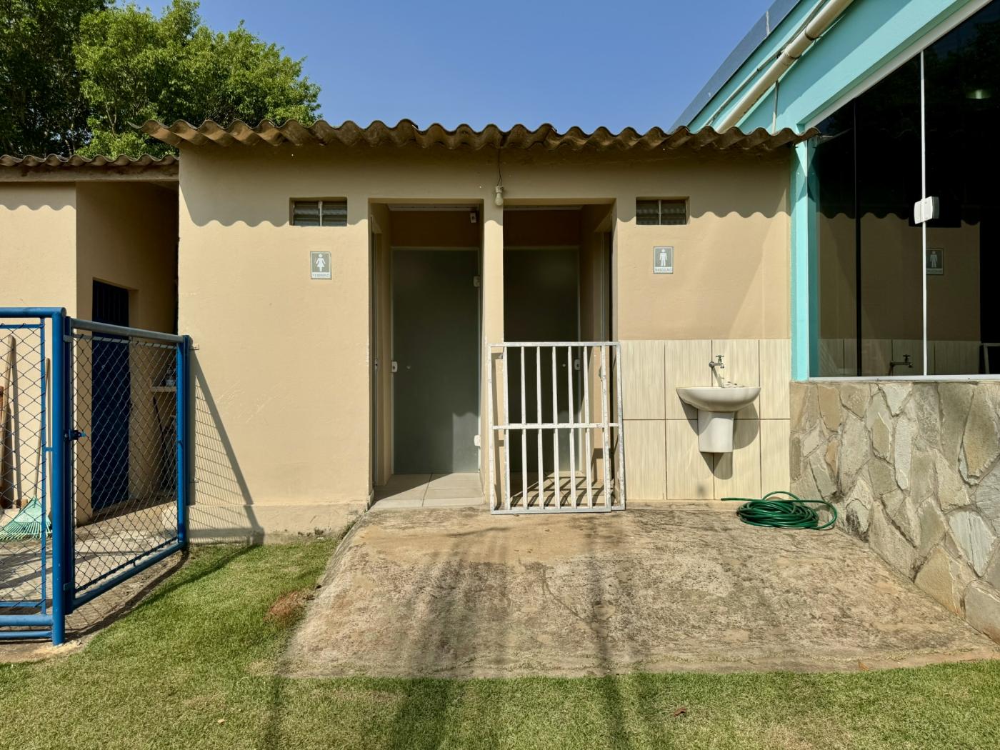 Chácara à venda com 2 quartos, 660m² - Foto 13